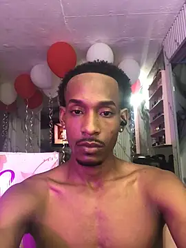 הופעת וובקאם של Kiing_afroditho