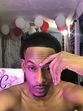 Kiing_afroditho – webcam-show