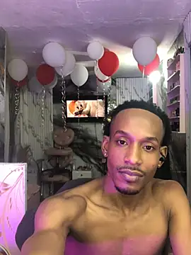Pokazy przed kamerką – Kiing_afroditho
