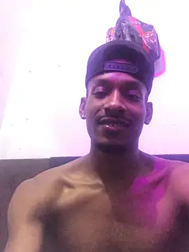 Kiing_afroditho webcam show