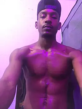 Show modela Kiing_afroditho na web-kameri