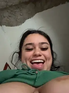 chicamilk's Webcam Show