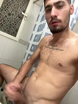 Show modela Activazo1998 na web-kameri