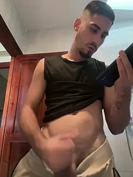 Activazo1998 webcam show