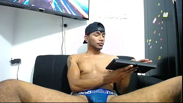 Dominik_HOT – Live XXX-chat
