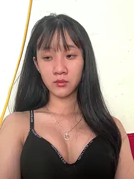 Webkamerová show Nha_uyen2