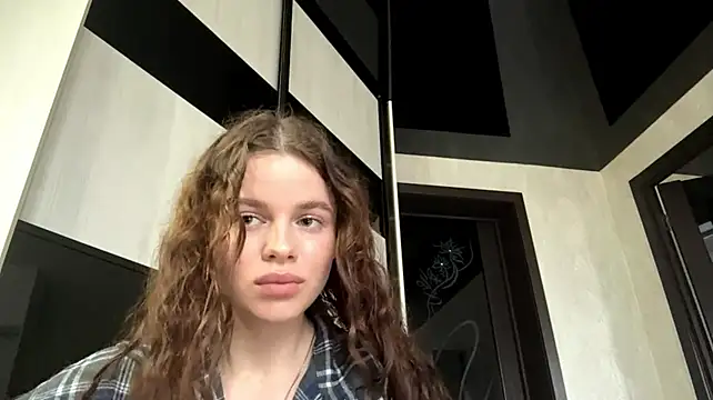 Онлайн чат XXX IlianaKaleel