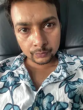 saifkhan_77のウェブカメラショー