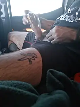 TwistedTigz's Webcam Show