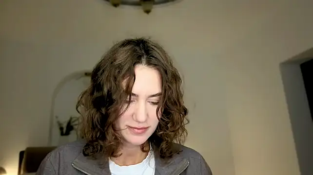 Miss_juliaa_'s Live XXX Chat