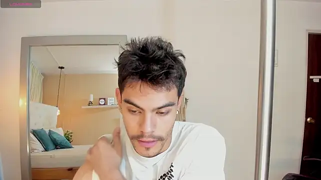 Lycan____ Webcam Show