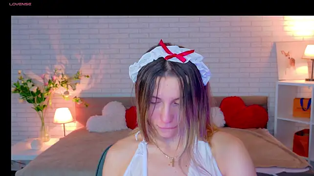 BellaSkyyy 网络视讯表演
