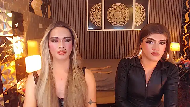Show de Queen_AngelaTS na webcam