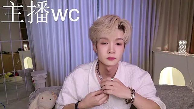 XiaoHuiHui-111 Show Webcam