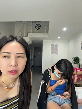 Show modela su456711 na web-kameri