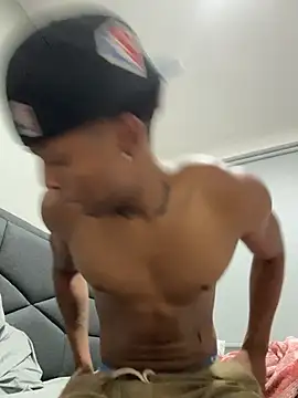 Show modela Jhan_Ngg na web-kameri