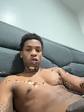 Show modela Jhan_Ngg na web-kameri