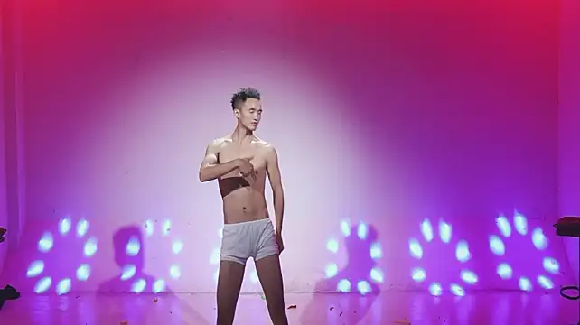 JIE-777 在線直播表演