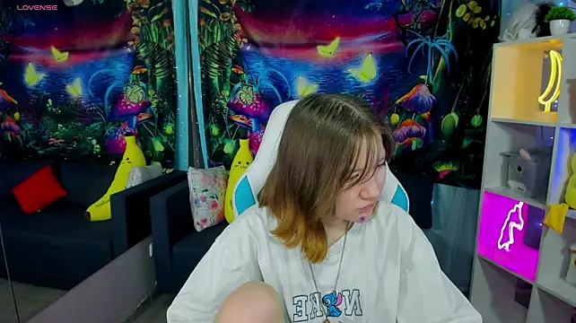 MillieMoor Live XXX-chat