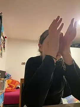 צ'אט XXX בשידור חי של Stellaa19
