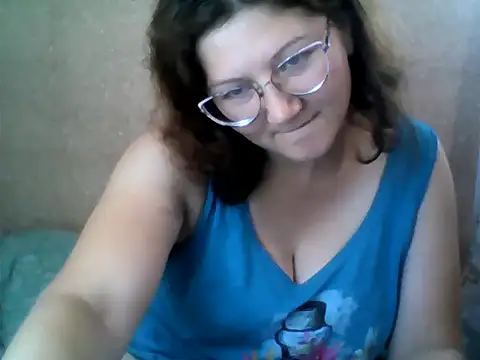 Chatroom XXX en direct de Oliviiaa_Valter