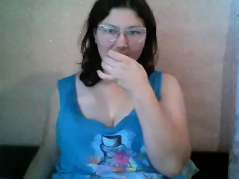 Chatroom XXX en direct de Oliviiaa_Valter