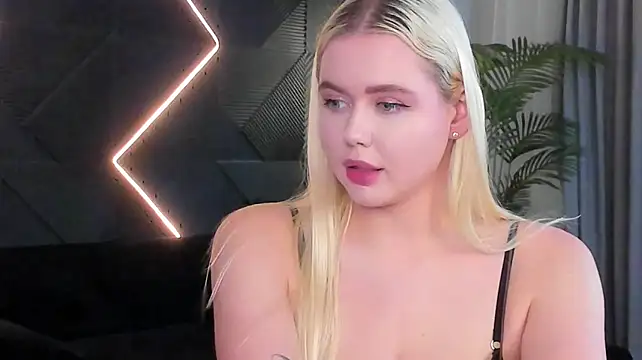 Julia_robertsonn Webbikameraesitys