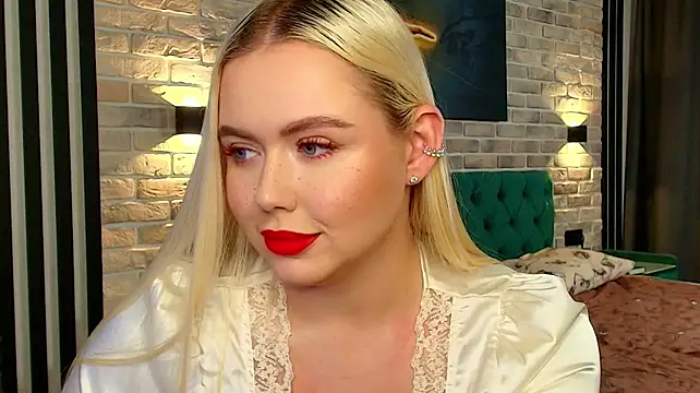 Julia_robertson: вебкам-шоу