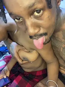 prettyeyes254 Show in webcam