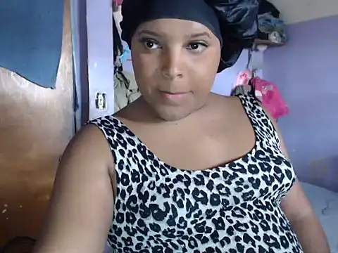 ShanayapKop webcam show