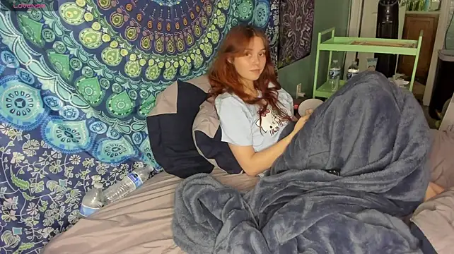 ItsMeStarr Webcam-Show