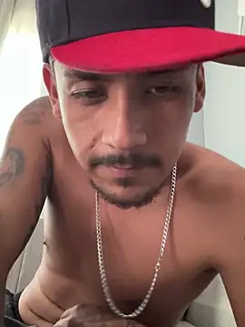 Show modela ndres1994 na web-kameri