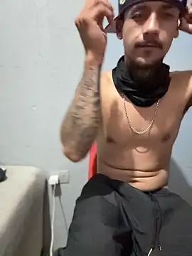 ndres1994 Show in webcam