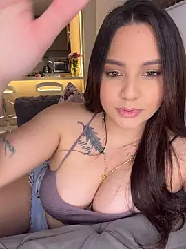 Arya_Brown_のウェブカメラショー