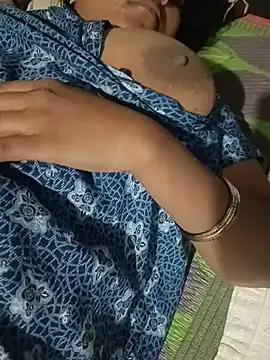 XXX chat uživo modela shifanacouples