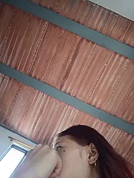 הופעת וובקאם של selenebulturi