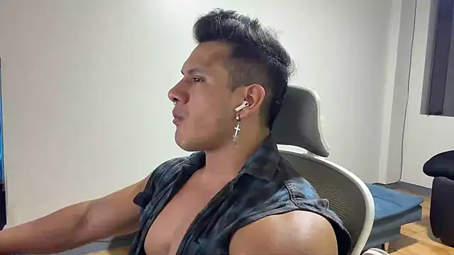 DominicVeinss Pertunjukan Webcam