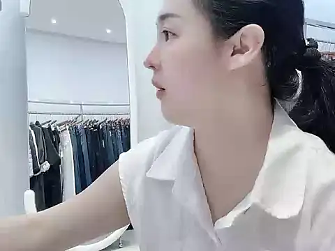 Veronica_L Pertunjukan Webcam