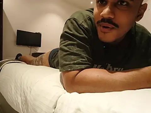 Mrgill09 Show Webcam