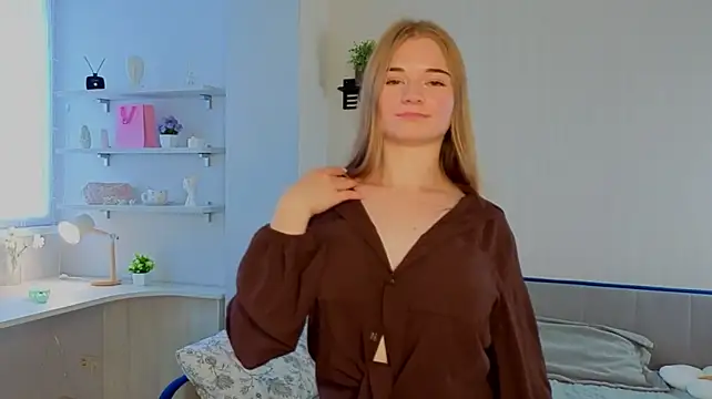 EffieFruinn Webbikameraesitys