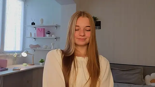 EffieFruin Chat XXX in diretta
