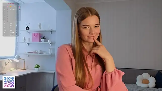 EffieFruin's Live XXX Chat