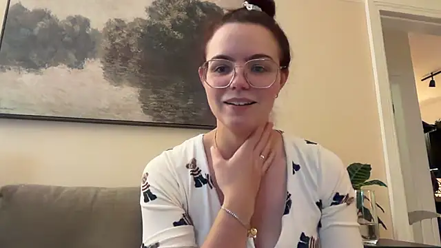 Natural-Ella31's Webcam Show