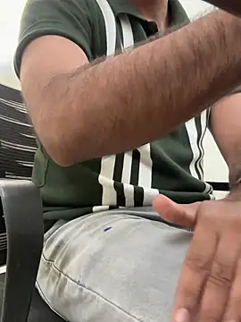 HirakIfanyone112233's Webcam Show