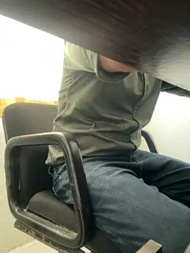 HirakIfanyone112233 Show Webcam
