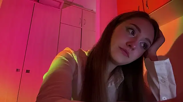 ShereeRepetowski live XXX chat