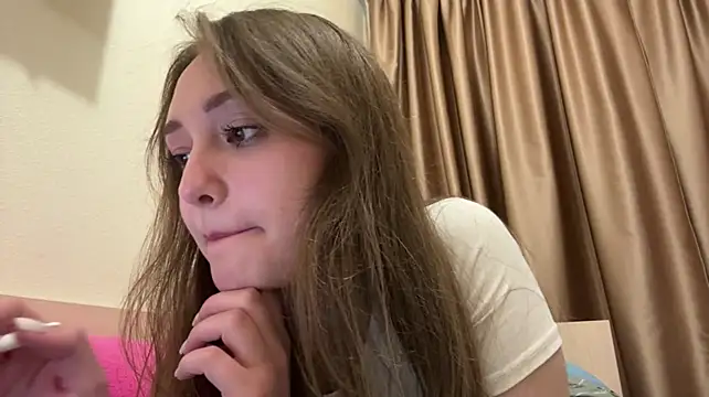 Chat +18 de ShereeRepetowski ao vivo