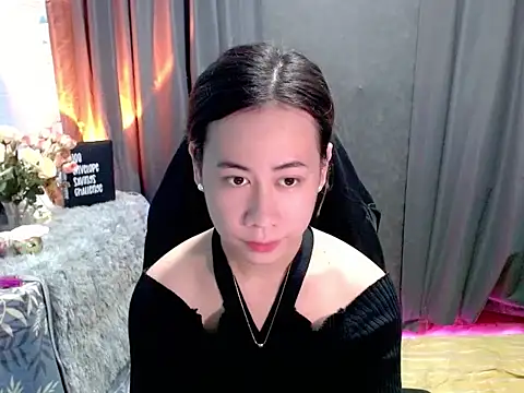 Akirah2006 在線直播表演
