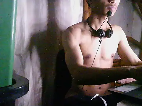 R_jhae-yu – webcam-show