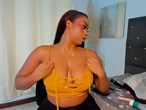 Онлайн чат XXX Roxxi_Boom
